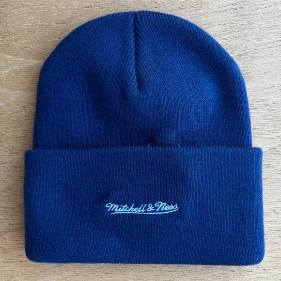 MITCHELL & NESS ATLANTA BRAVES EMBROIDERED BEANIE Men’s Blue NWOT - Picture 3 of 4